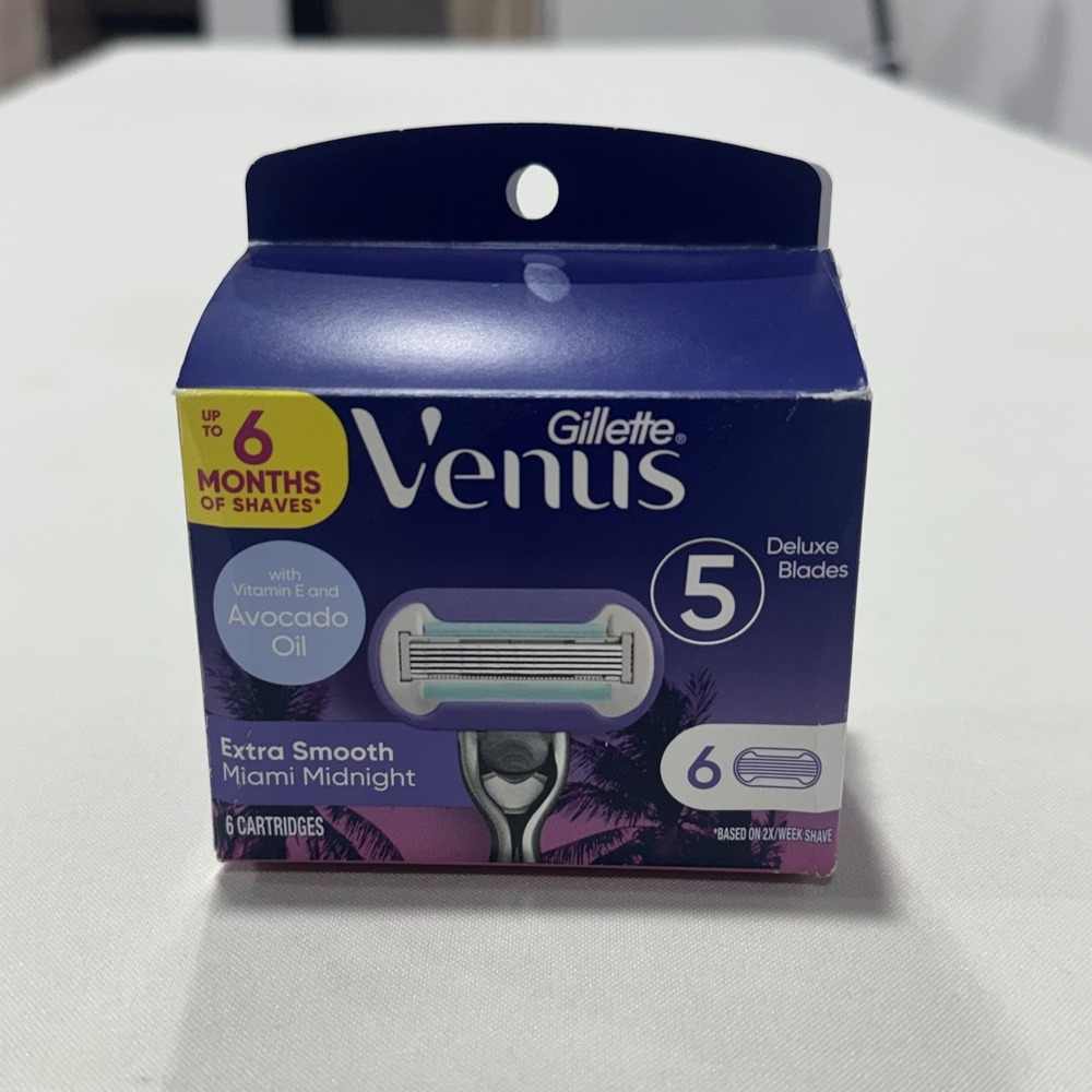 Venus Miami Midnight Extra Smooth Sensitive Razor 5 Blade Refills 6 Ct